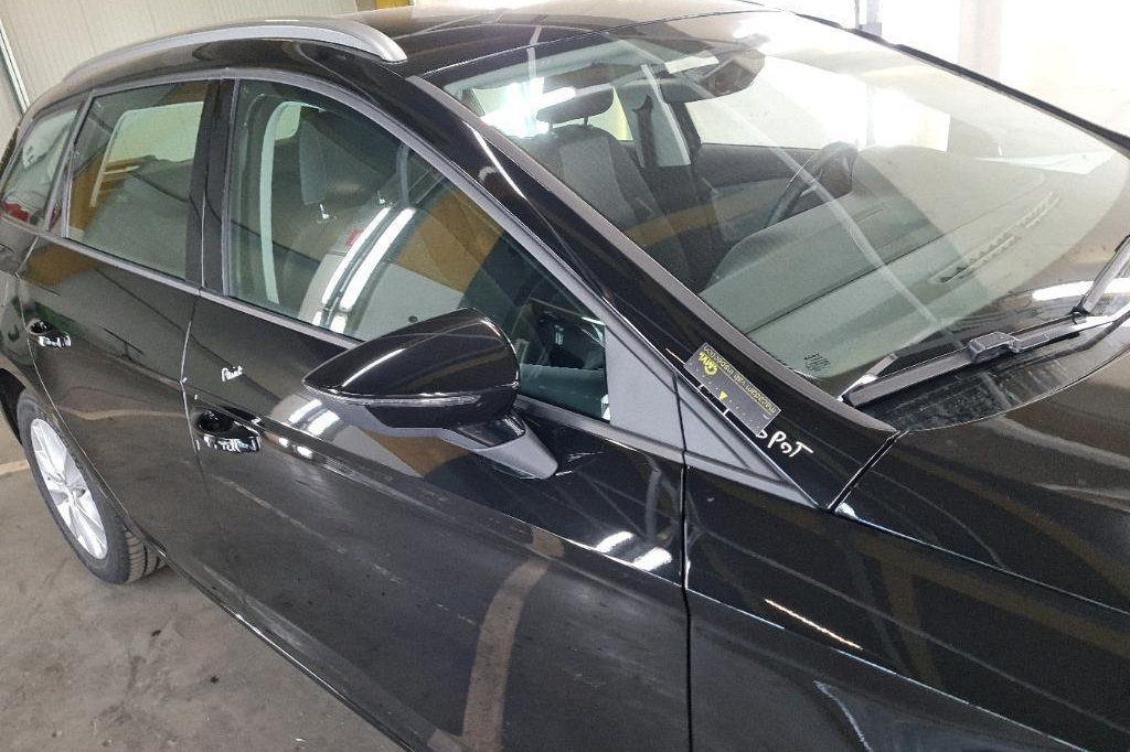 SEAT Leon ST 2018 фото 19