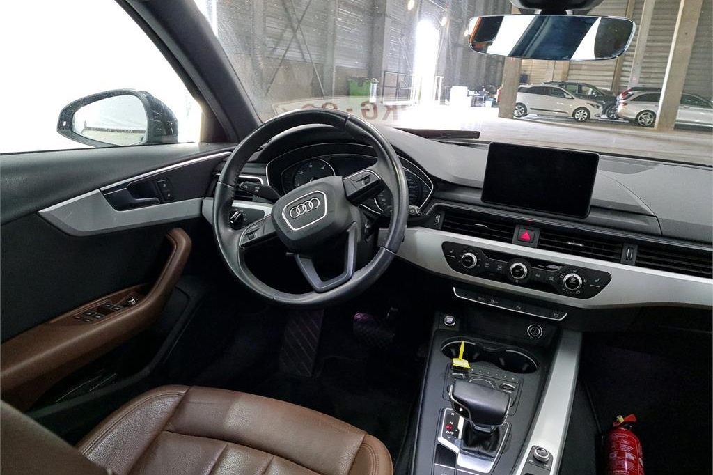 Audi A4 Avant 2017 фото 4