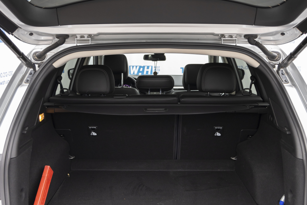 Renault Koleos 2018 фото Renault Koleos 2018 фото 33