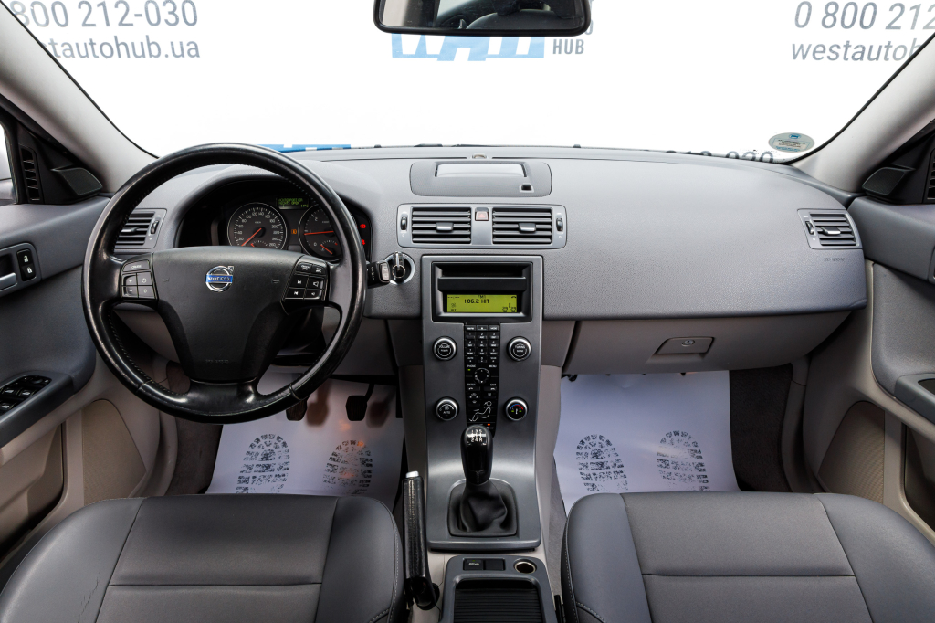 Volvo V50 2009 фото 1