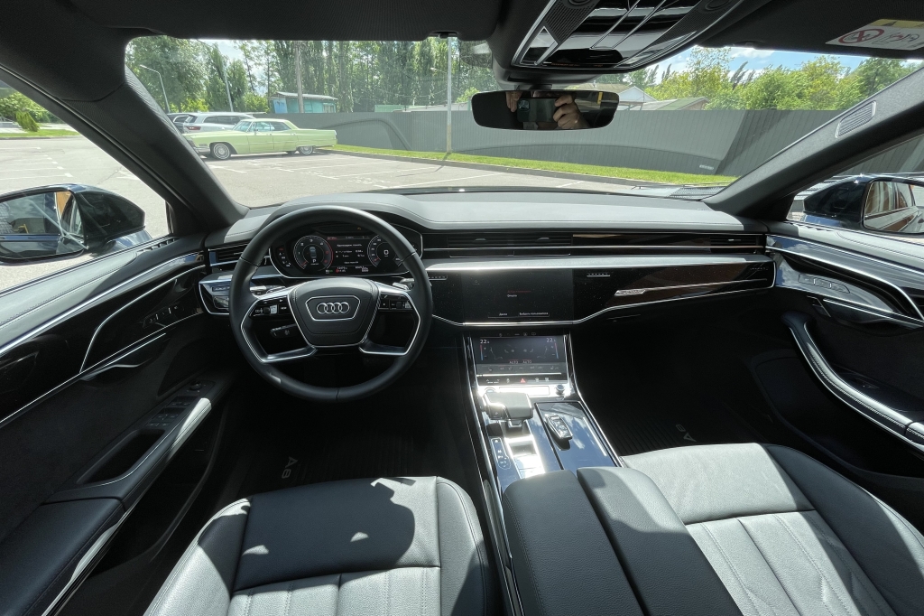 Audi A8 Long Black Stile 2020 photo 5