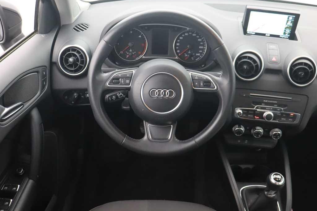 Audi A1 2017 фото 7