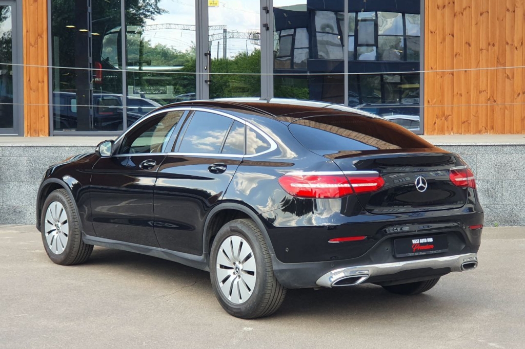 Mercedes-Benz GLC 250 2017 photo 3
