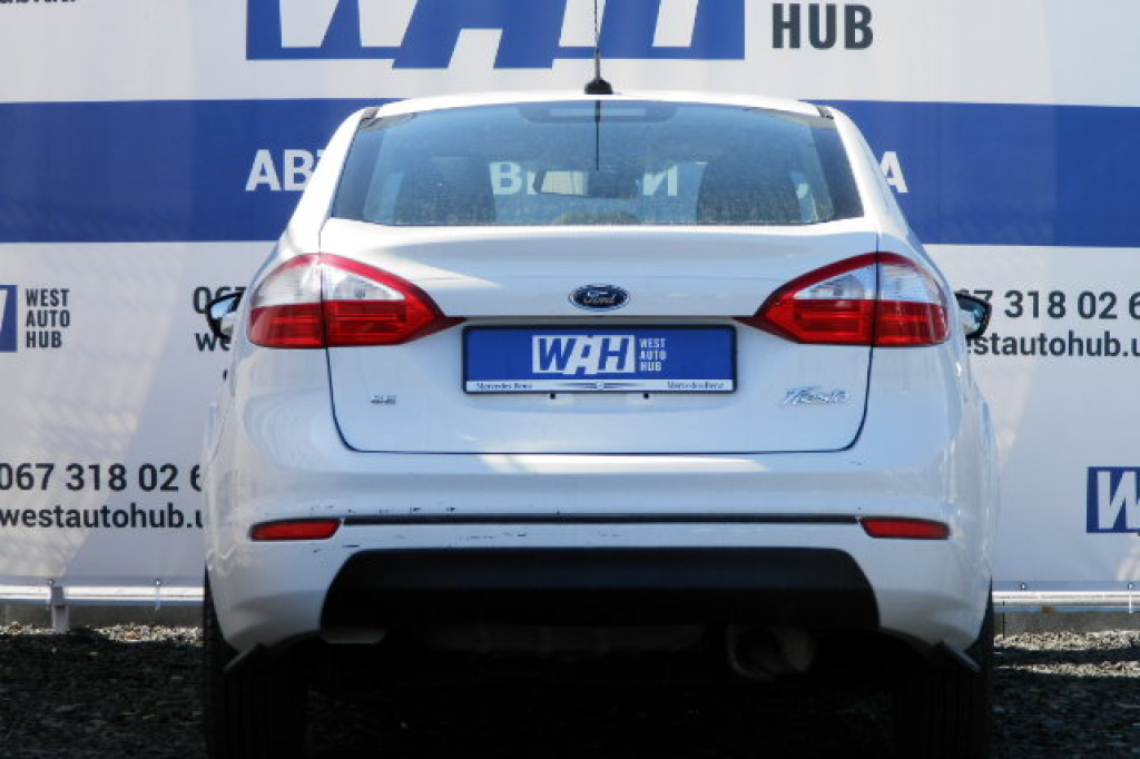 Ford Fiesta 2017 фото 5