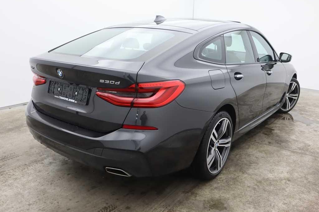 BMW 6 Series 2018 фото 6