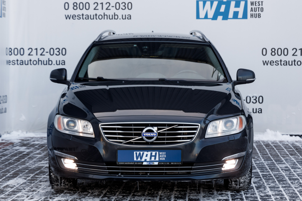 Volvo V70 D4 AWD photo 1
