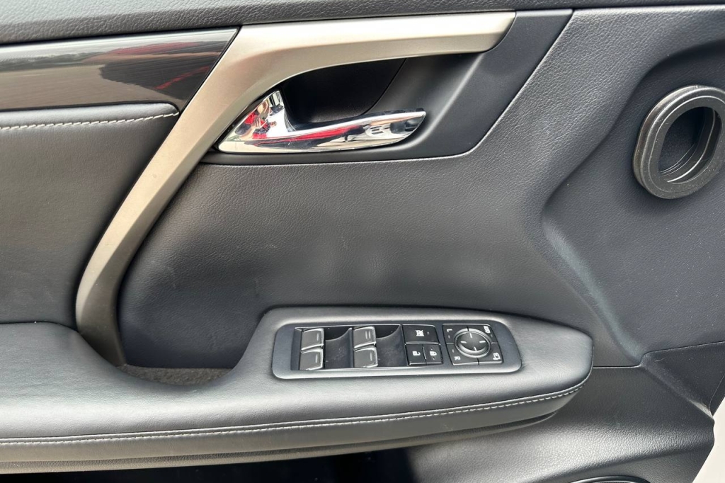 Lexus RX 300 2018 фото 9