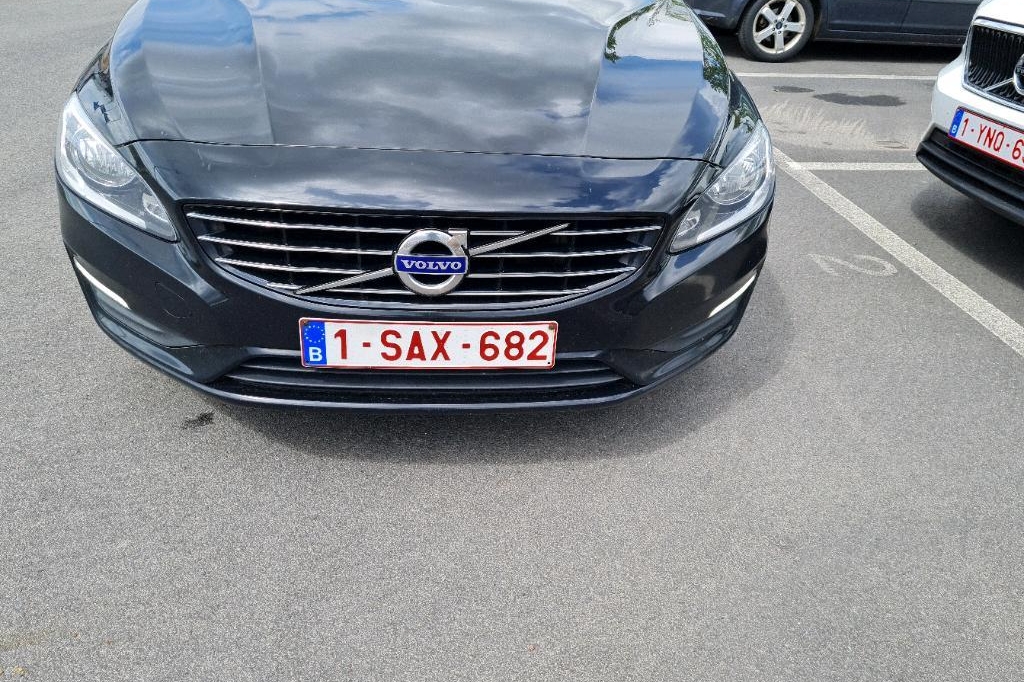 Volvo V60 2017 photo 38