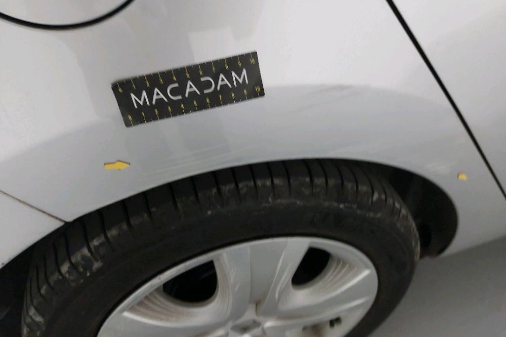 Renault Clio 2015 фото 16