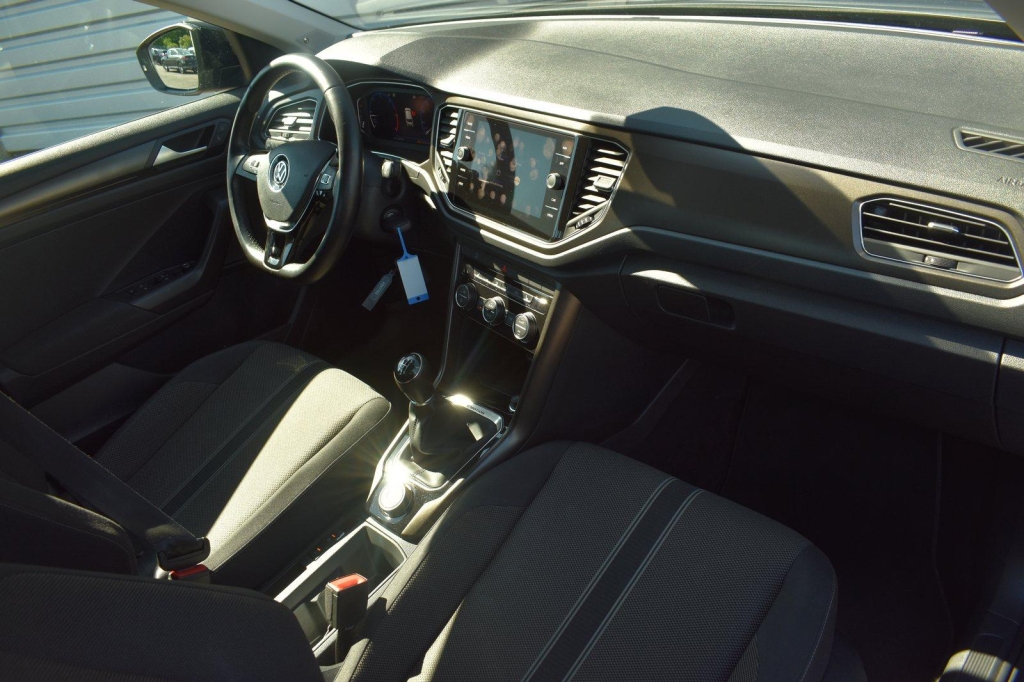 Volkswagen T-Roc 2018 фото 3