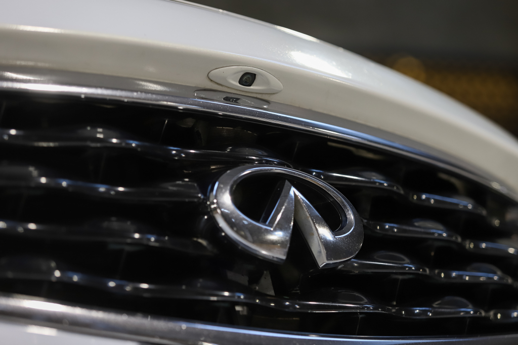 Infiniti FX 50 S 2008 фото 47