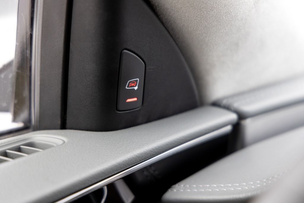 Audi A8 2014 photo 42