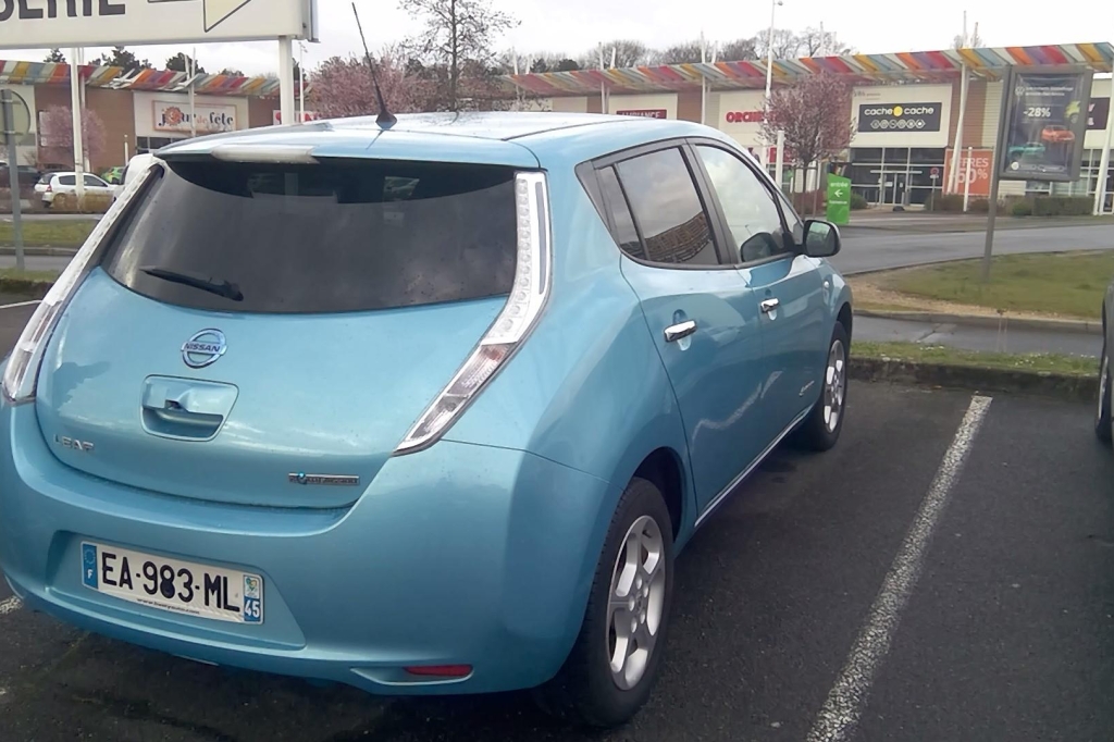Nissan Leaf 2016 photo 1