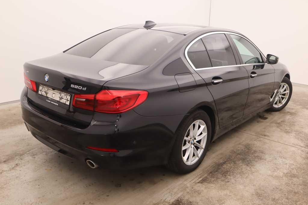 BMW 5 Series 2017 фото 4