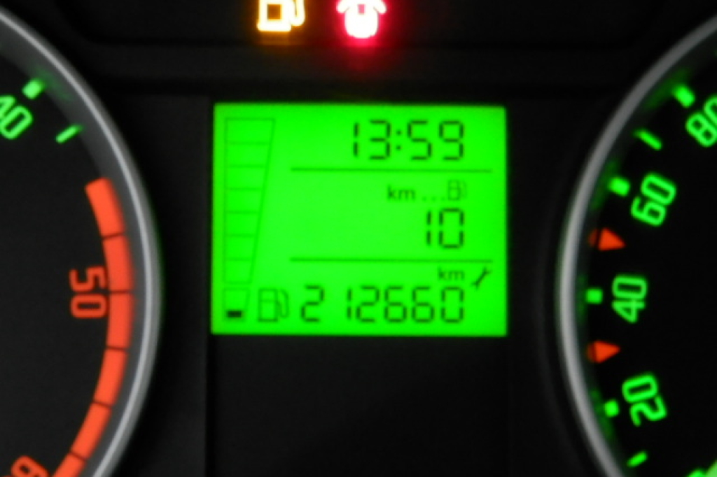 Skoda Roomster TDI 2008 photo 12