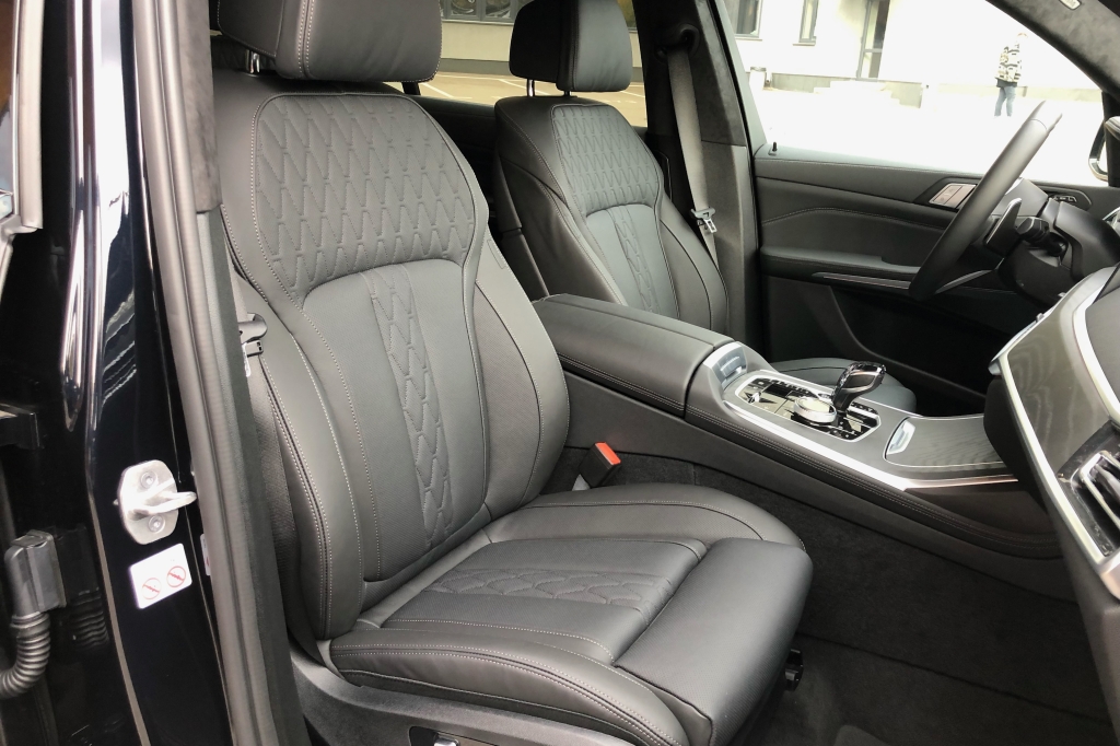BMW X7 30D 2021 photo 9