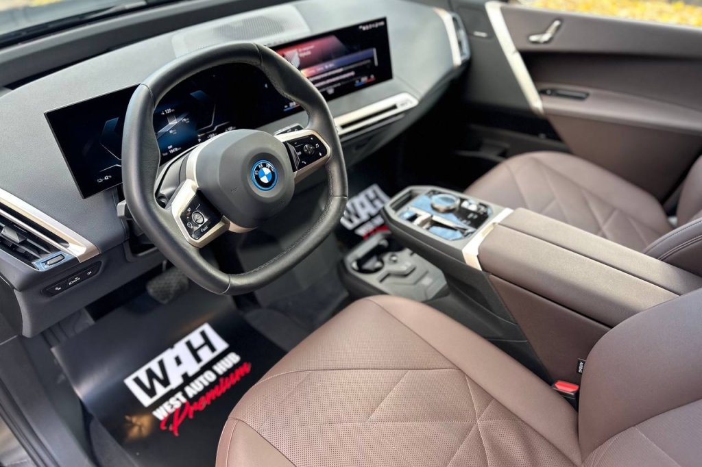 BMW iX xDrive40 2021 photo 11