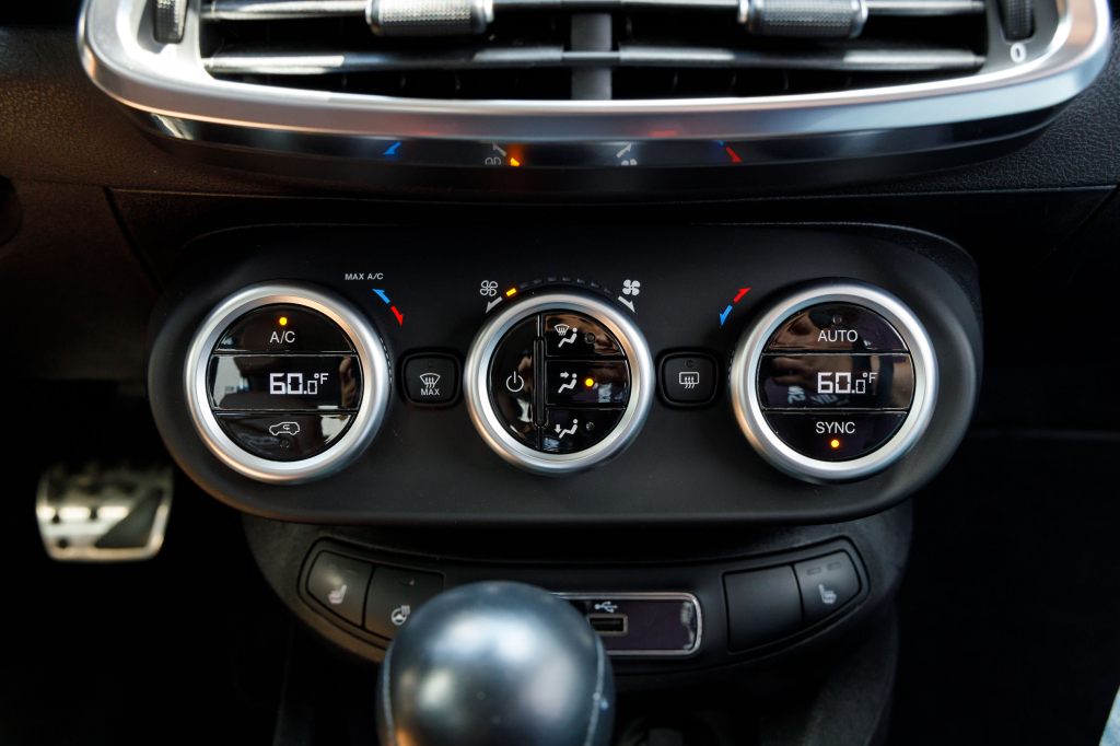 Fiat 500X Lounge 2015 фото 33