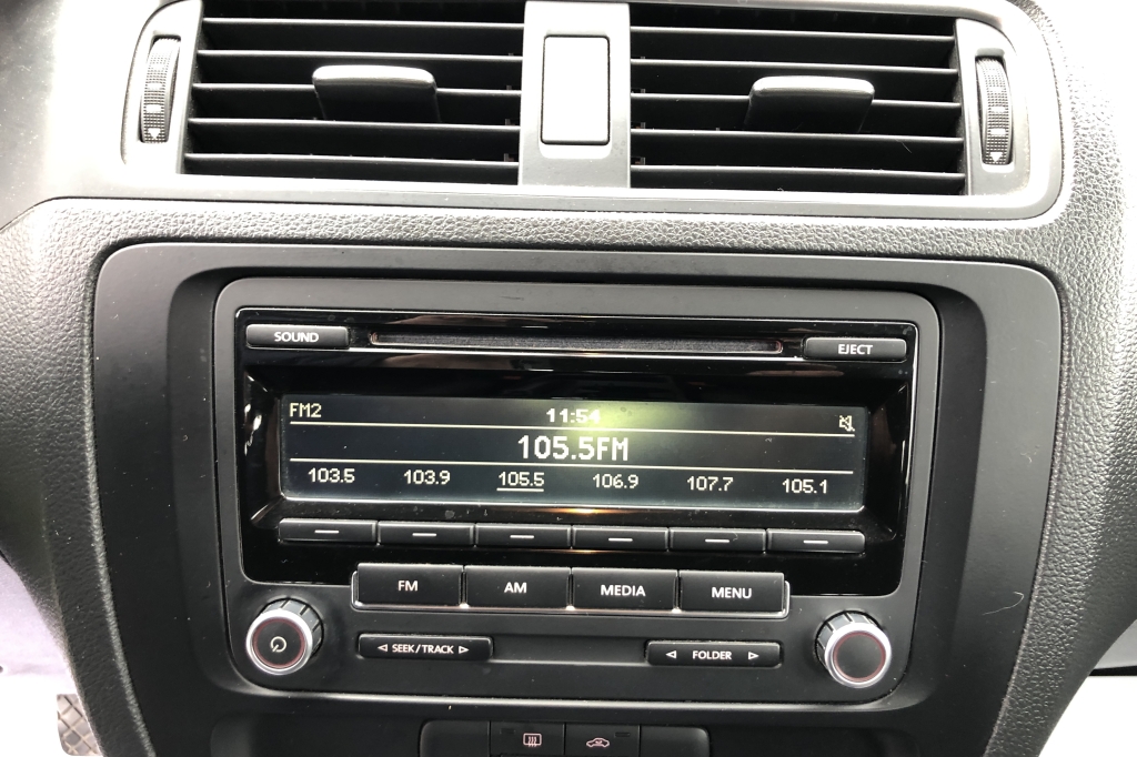 Volkswagen Jetta фото 9