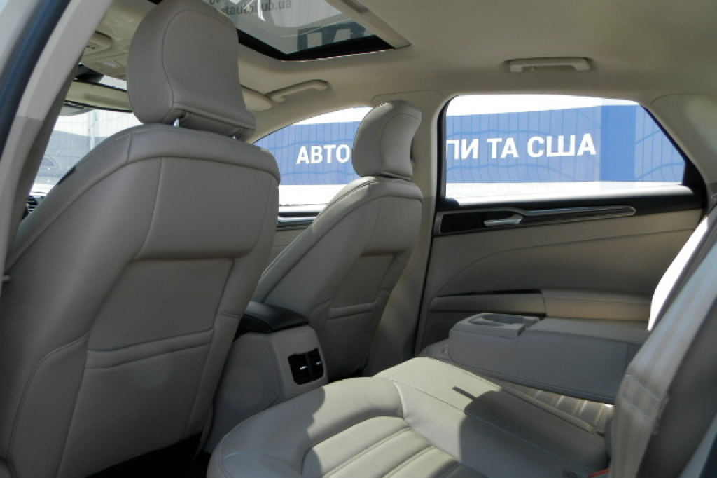 Ford Fusion SE Plus 2017 фото 13