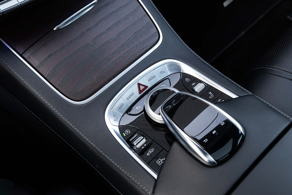 Mercedes-Benz S-Class S400d 2018 фото Mercedes-Benz S-Class S400d 2018 фото 38