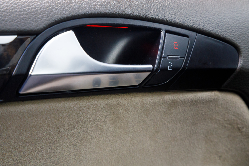 Audi Q7 SLine 2008 фото 11