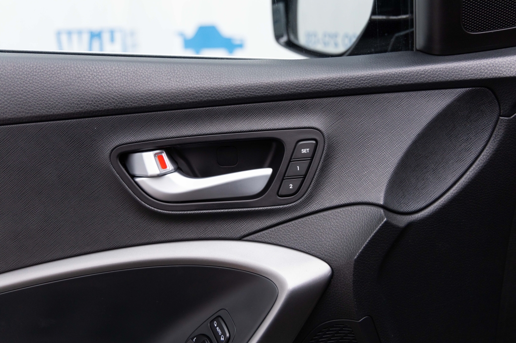 Hyundai Grand Santa Fe CRDI 4WD 2013 photo 14