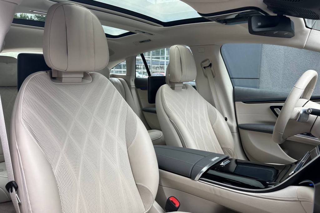 Mercedes-Benz EQS 500 2021 photo 13