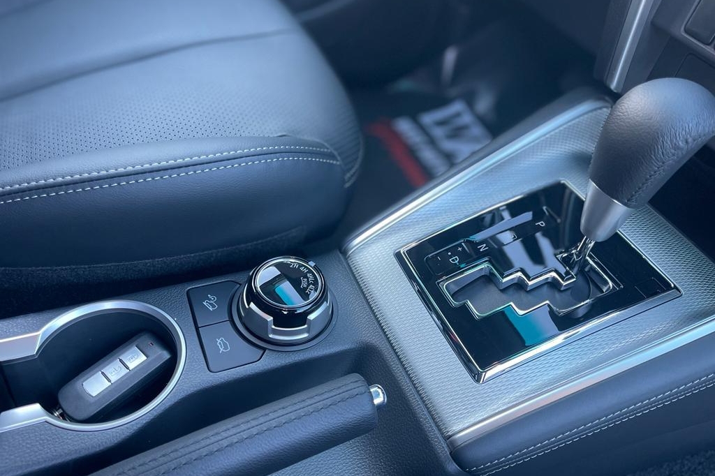 Mitsubishi L 200 2021 фото 12