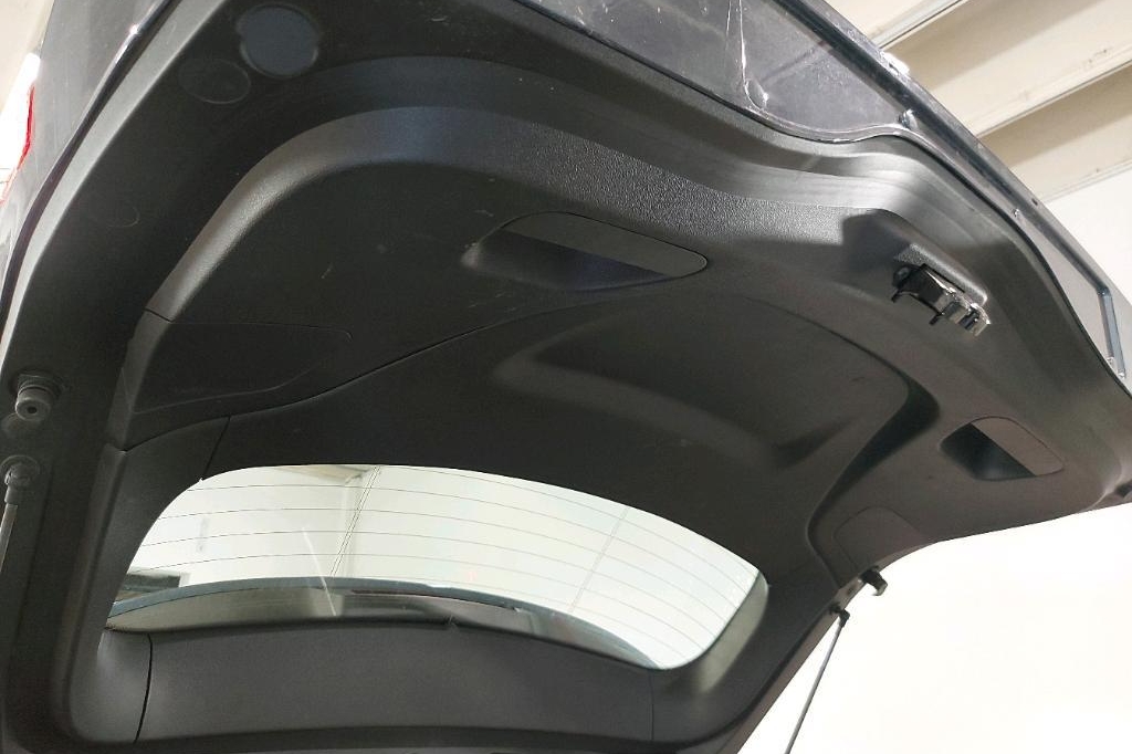 Renault Megane Grandtour 2020 фото 31