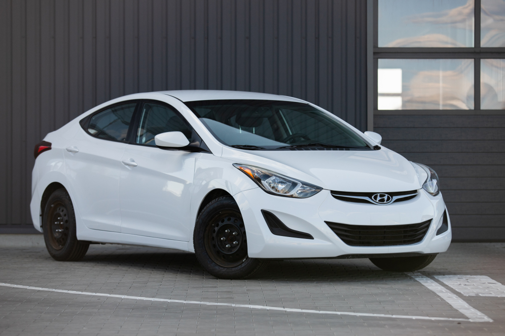 Hyundai Elantra SE 2015 фото 6