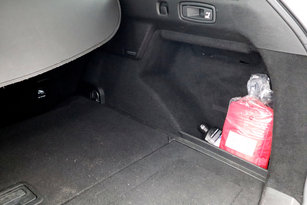 Renault Megane 2017 фото 21