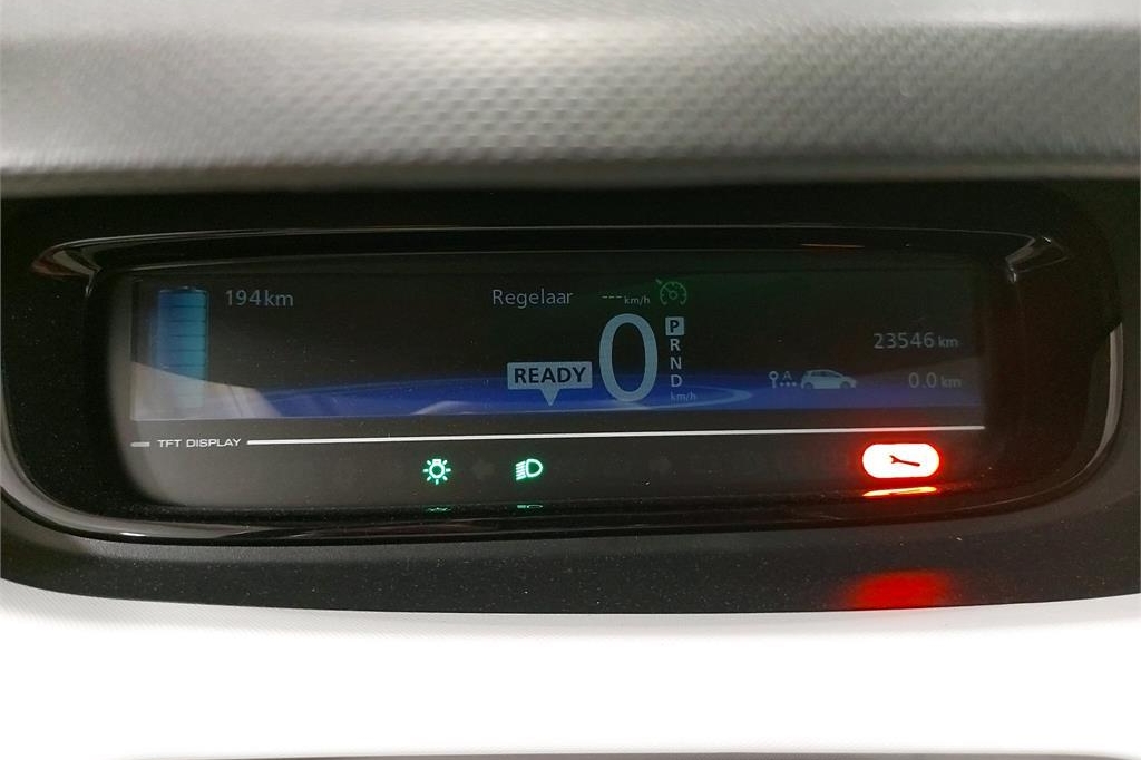 Renault Zoe 2018 фото 5