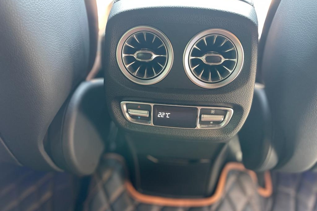 Mercedes-Benz GL 63 AMG 2021 photo 2