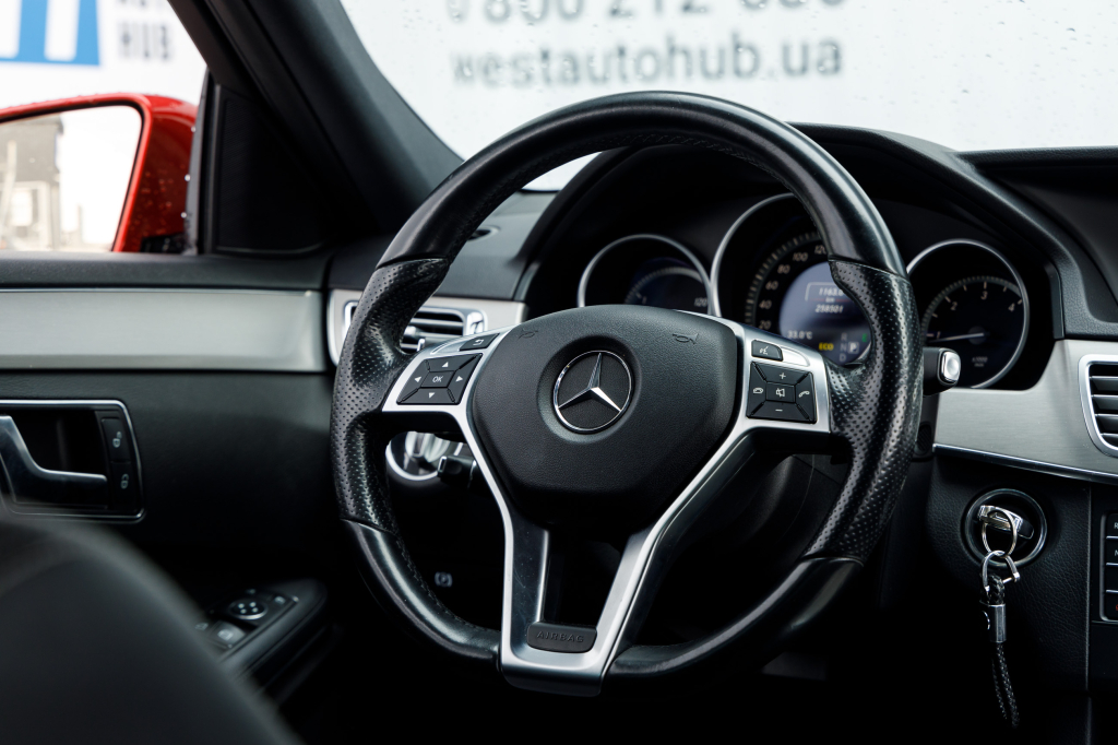 Mercedes-Benz E 220  Bluetec 2015 фото 30