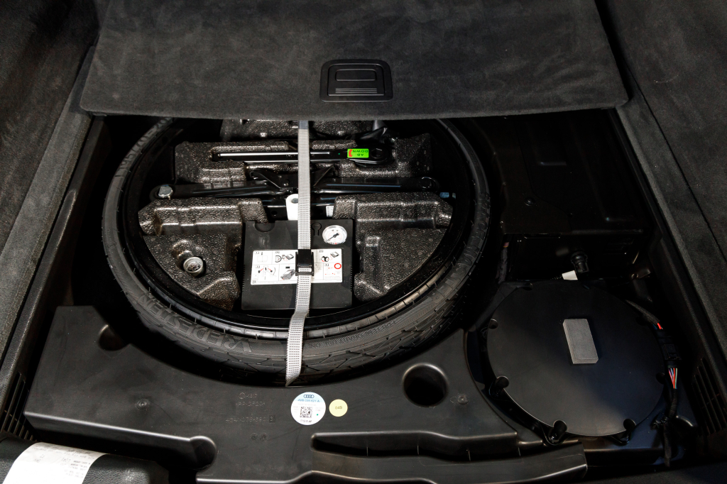 Audi Q8 50TDI Sline  2018 фото 9