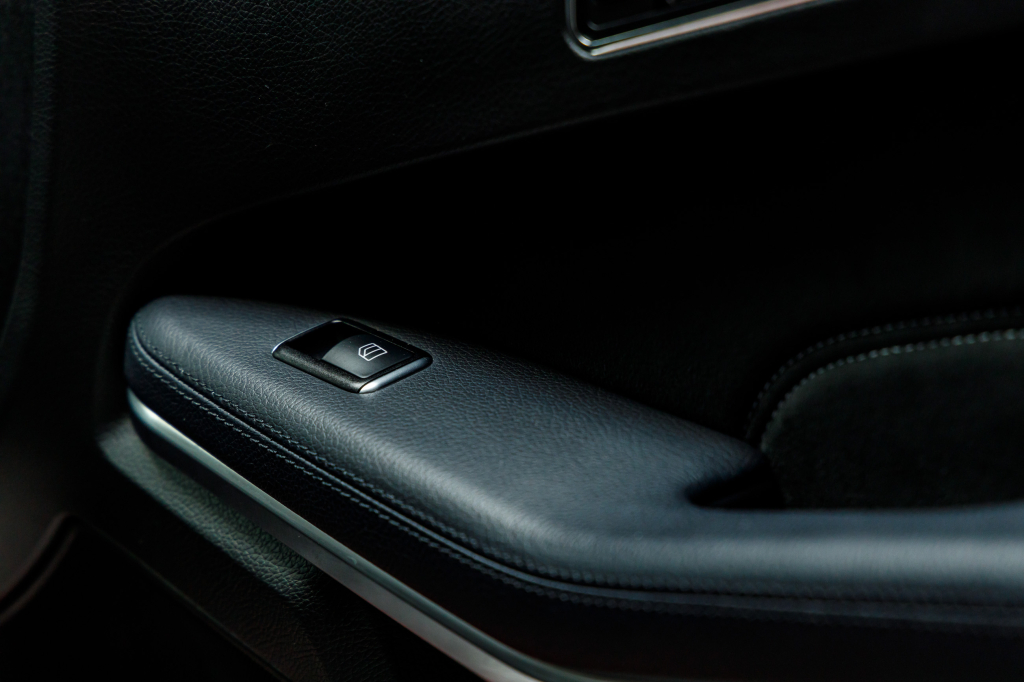 Mercedes-Benz E 220  Bluetec 2015 фото 49