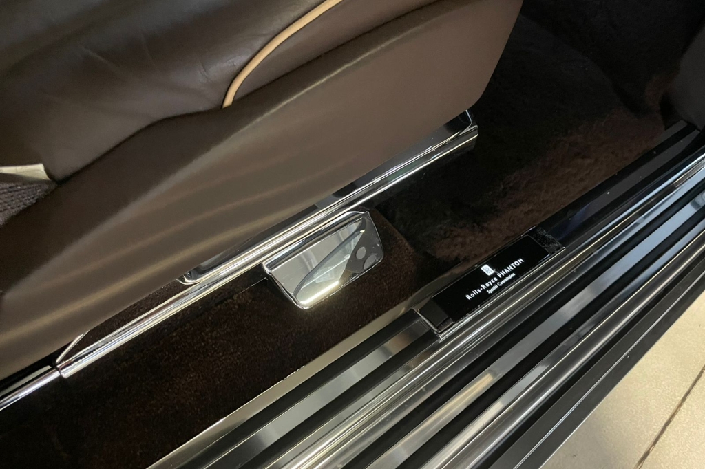 Rolls-Royce Phantom 2012 photo 9