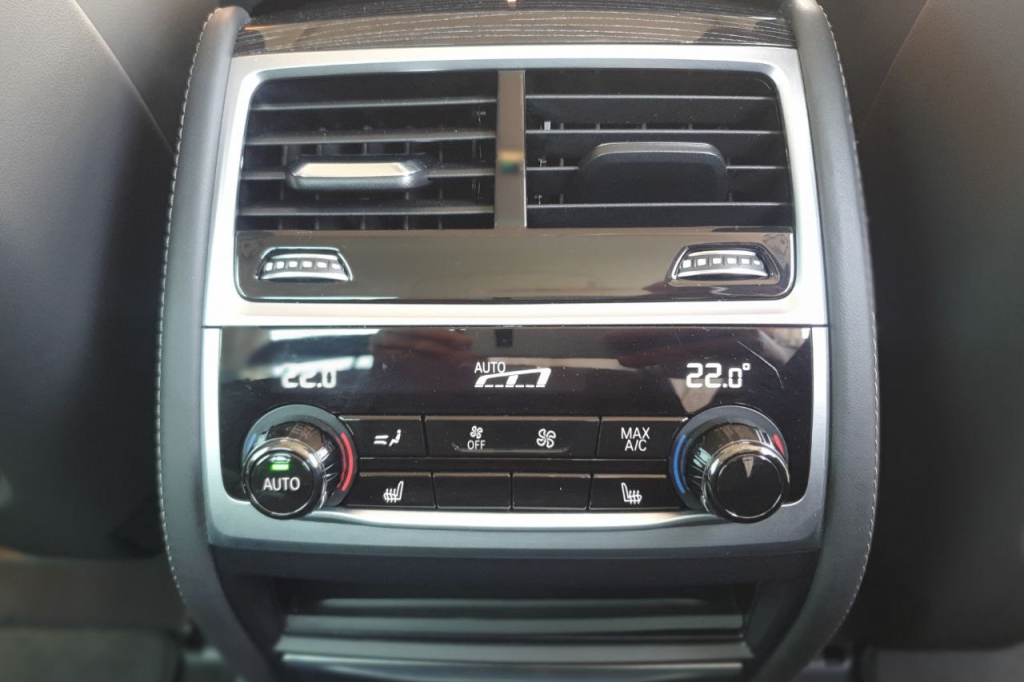 BMW 740 Ld Steptronic 2022 photo 21