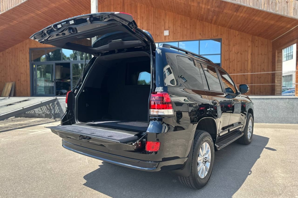 Toyota Land Cruiser 200 GUARD B6 2018 фото Toyota Land Cruiser 200 GUARD B6 2018 фото 26