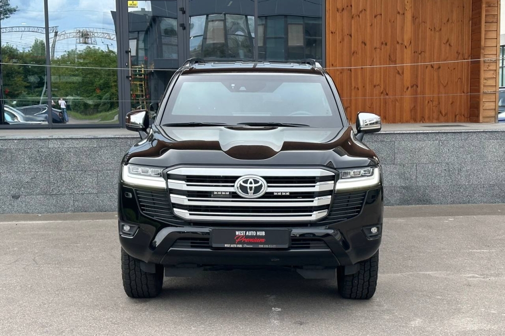 Toyota Land Cruiser 300 VX BR6 Armor 2022 фото Toyota Land Cruiser 300 VX BR6 Armor 2022 фото 1