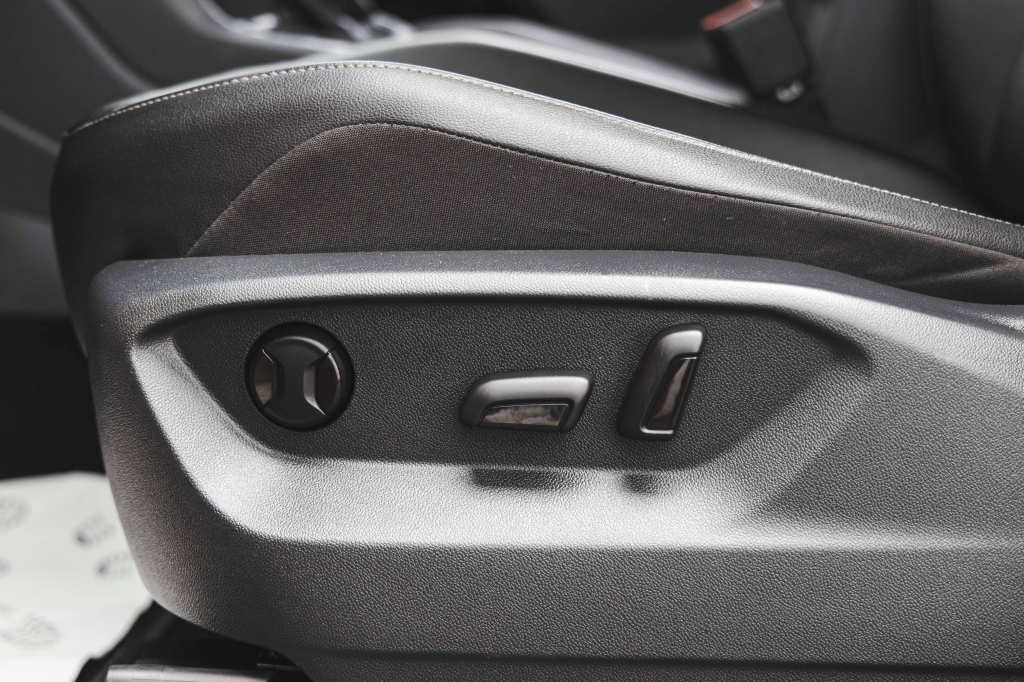 Volkswagen Tiguan SE 2018 photo 16