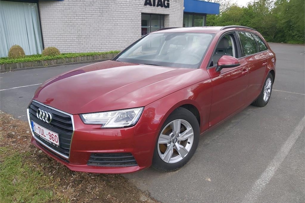 Audi A4 Avant 2018 фото 1