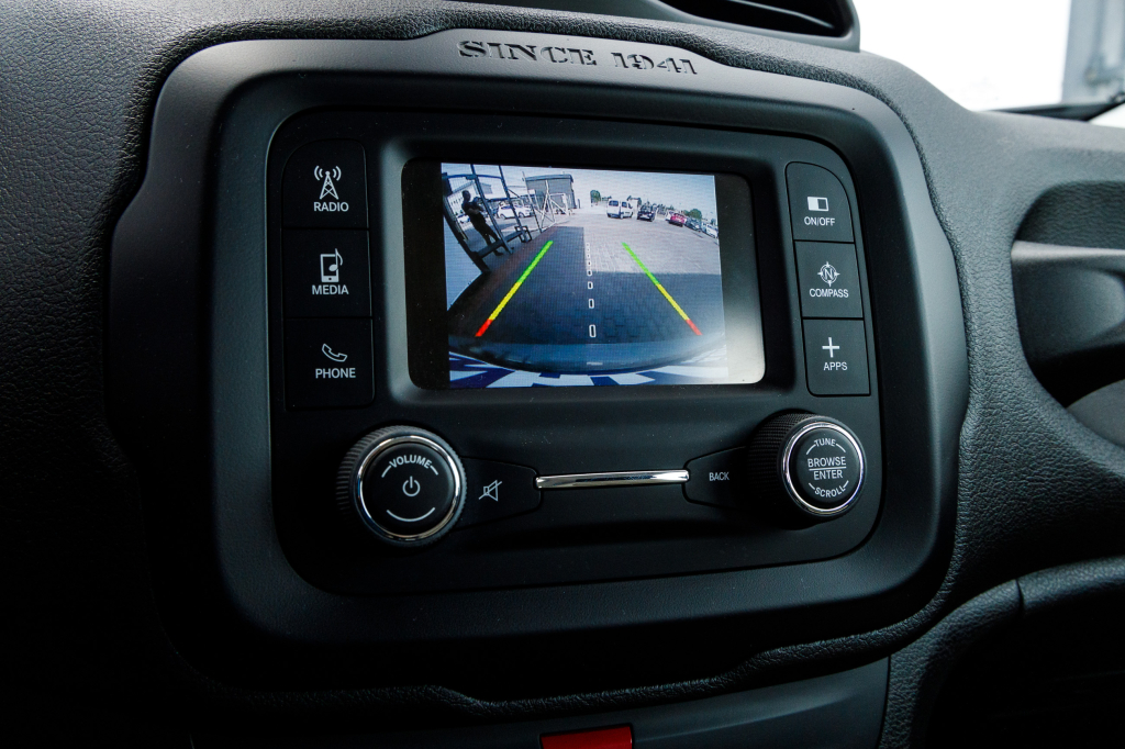 Jeep Renegade Sport 4x4 2015 photo 10