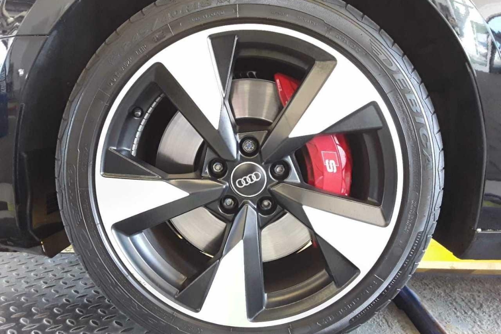 Audi S4 Avant 2018 фото 9