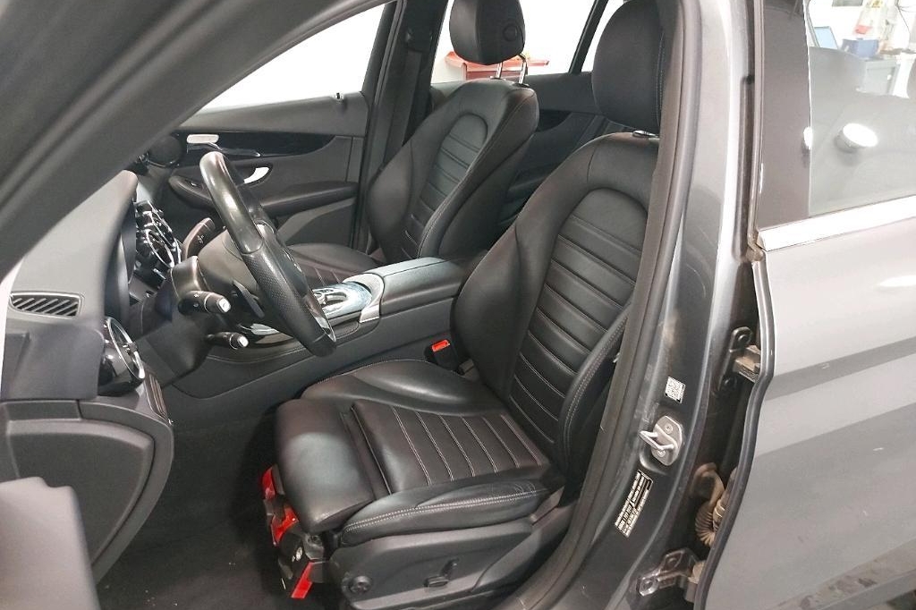 Mercedes-Benz GLC-Klasse 2017 photo 11