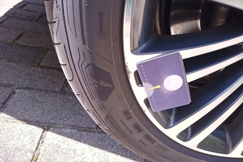 BMW 5 Series 2018 photo 45