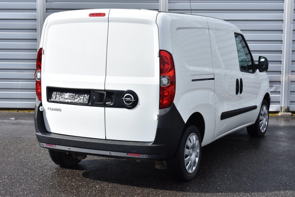 Opel Combo 2018 photo 2
