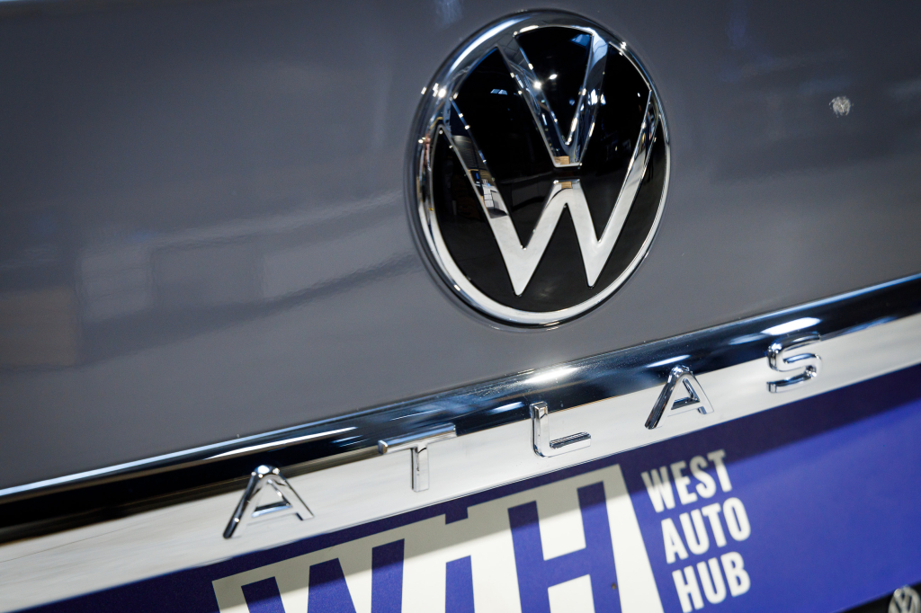 Volkswagen Atlas Cross Sport SEL Premium R-Line 2021 photo 8