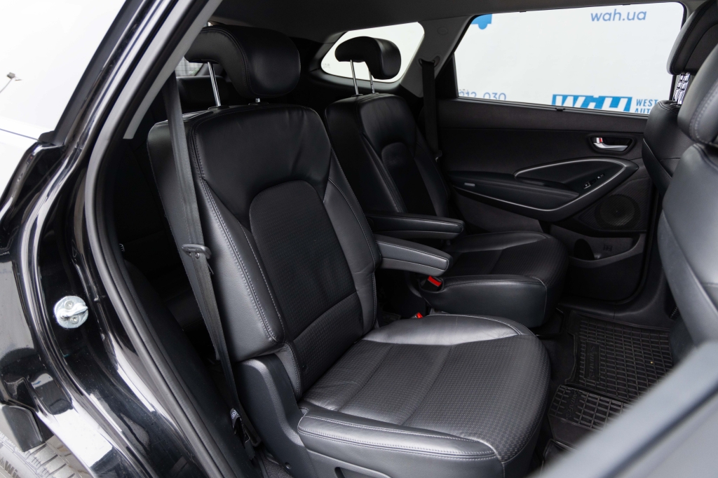 Hyundai Grand Santa Fe CRDI 4WD 2013 photo 32